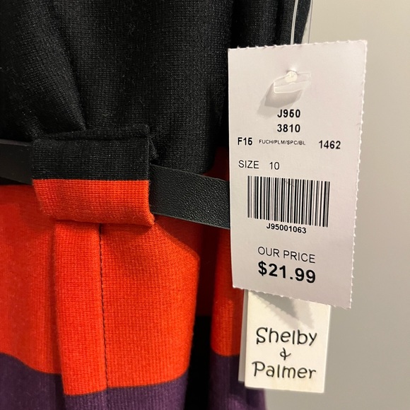 Color Block - Picture 1 of 3